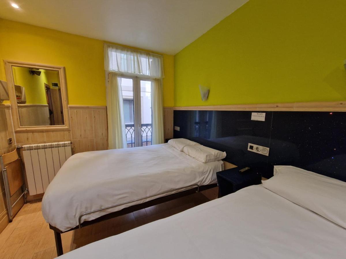 Pension Izar Bat Guesthouse Σαν Σεμπαστιάν Εξωτερικό φωτογραφία