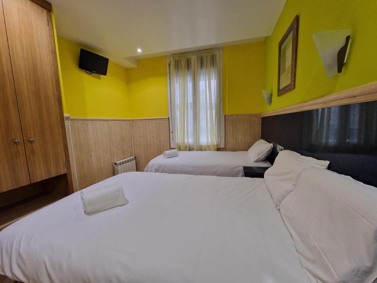Pension Izar Bat Guesthouse Σαν Σεμπαστιάν Εξωτερικό φωτογραφία